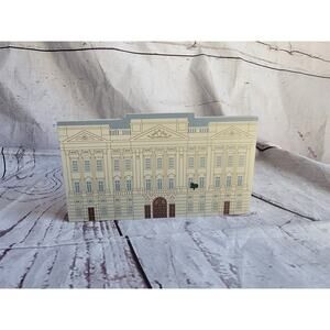 Cat's Meow Village Collectible Wooden Shelf Sitter Buckingham Palace London 1997